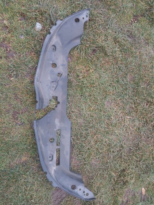 Toyota Verso 09-12 oslona pasa przedniego