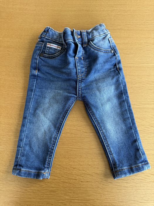 Jeansy rozmiar 68