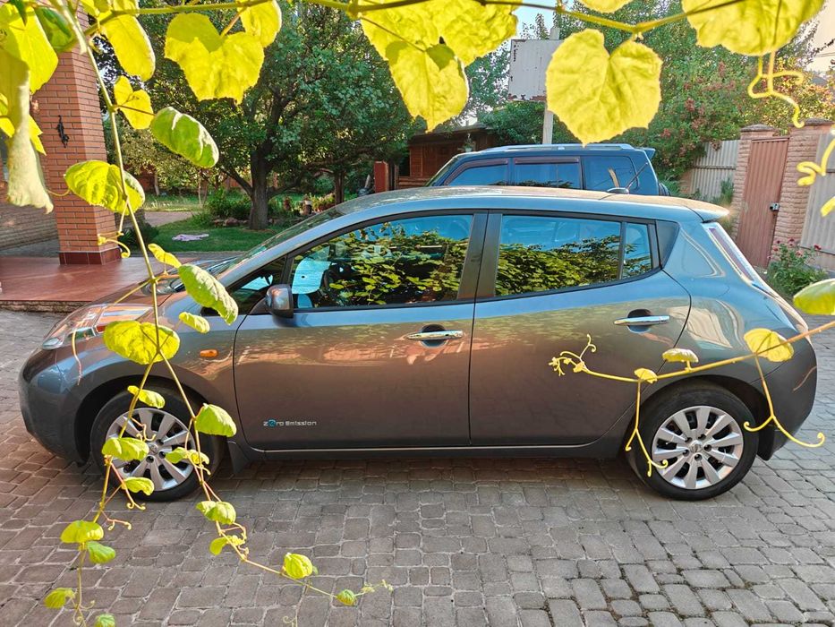 Nissan Leaf 2016