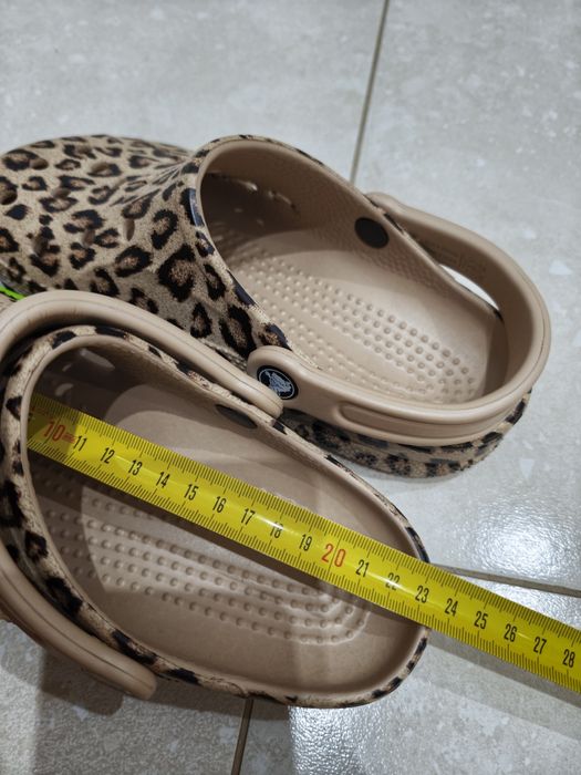 Crocs baya seasonal printed clog 206230-2UA W7 37/38