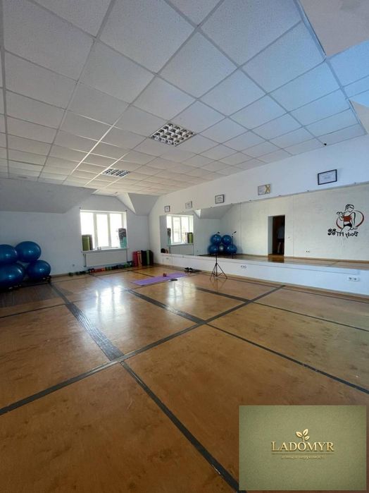 Продаж / Об'єкт сфери обслуговування / Старицького, Здолбунів