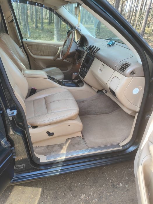 Mercedes ML w163 3.2B/LPG , 4x4, hak