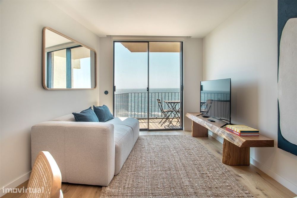 Penthouse T2 com piscina e terraço de 75 m² | Senhora da Luz | Foz do
