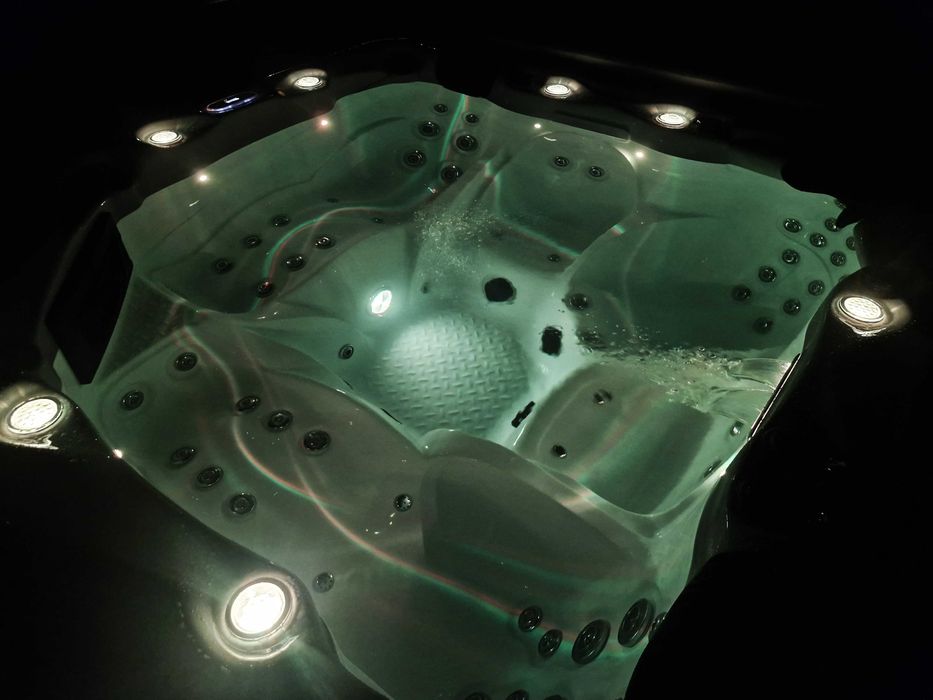 Jacuzzi ogrodowe całoroczne SPA wanna z hydromasażem BALBOA Wrocław