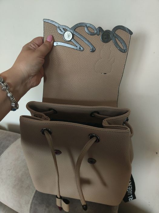 Plecak Karl kogo napis nowy