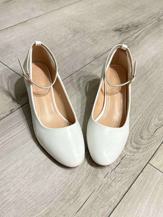 Туфлі жіночі білі