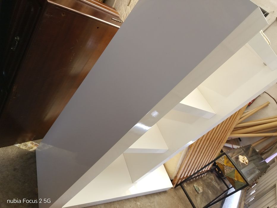 Movel estante  branco