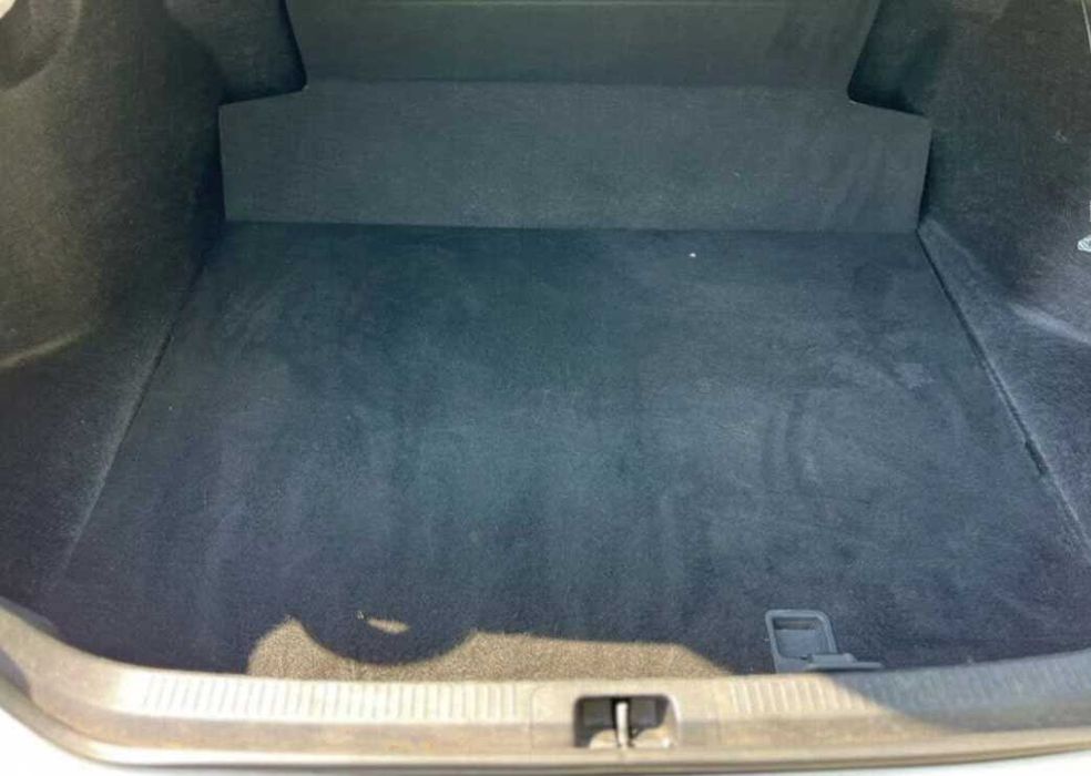 Toyota Camry 2019 року