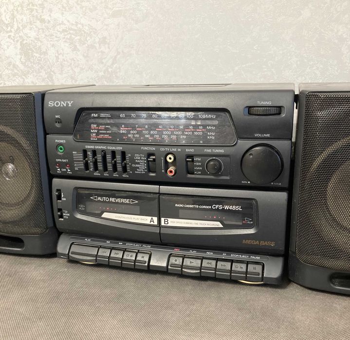 Магнитофон SONY CFS-W485L