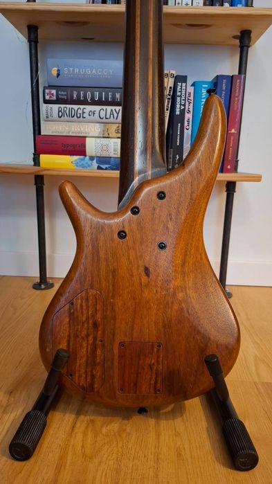 Gitara basowa 6-strunowa Langowski