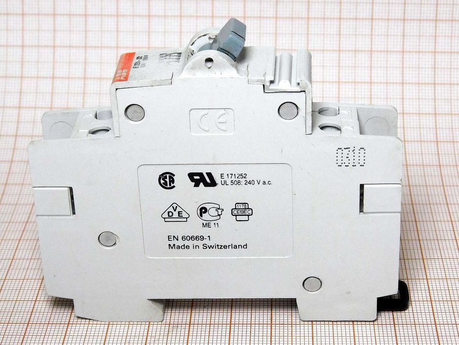 Wyłącznik Bezpiecznik 16A E221-20 ABB [K6]6 cena 2 sztuk