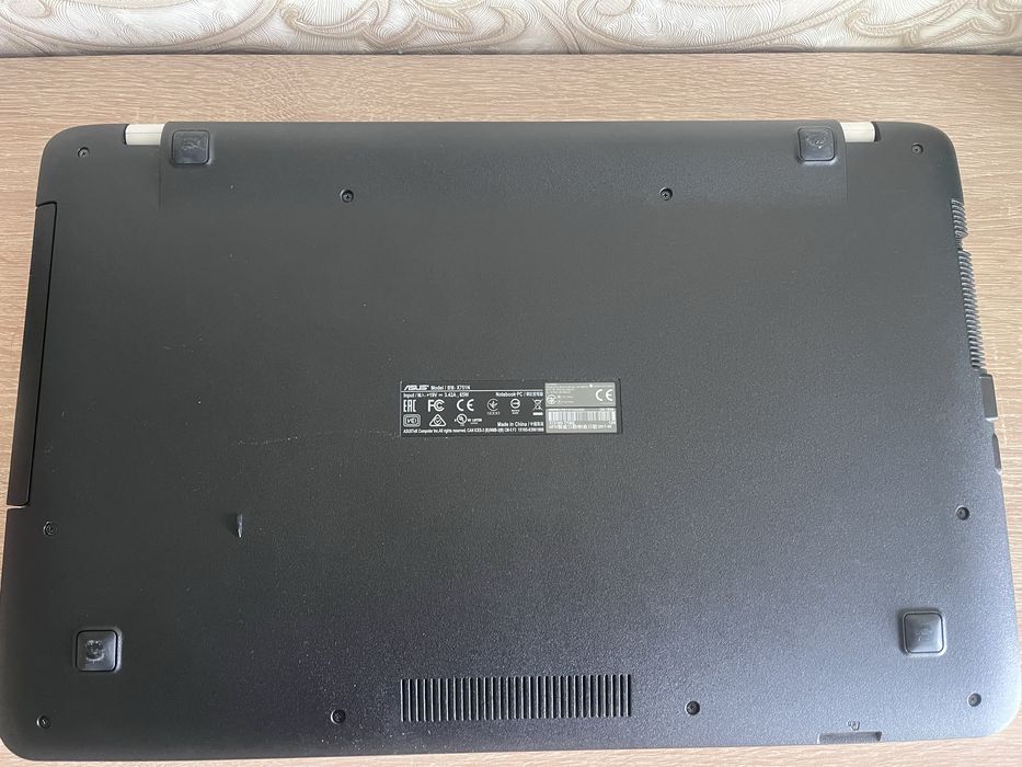 Ноутбук ASUS X751NV / 17.3″ / SSD / Новий акумулятор