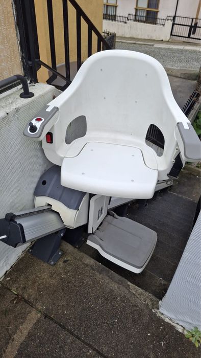 Cadeira Elevatória Exterior ThyssenKrupp 5,45m