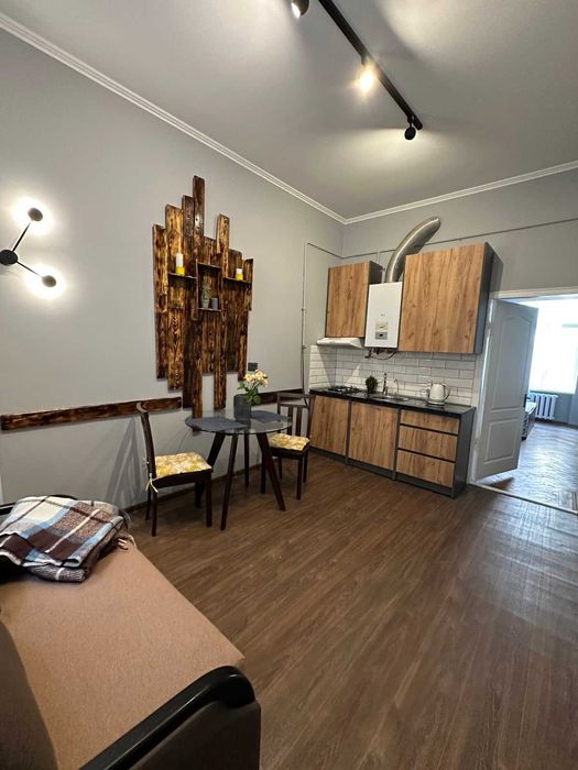 Подобово, погодинно оренда квартири Центр госпіталь