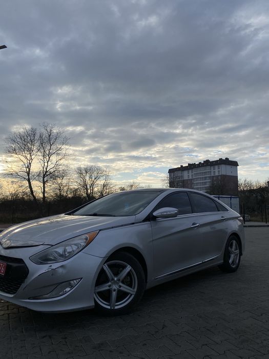 Продам Hyndai Sonata Hybrid 2014 Р