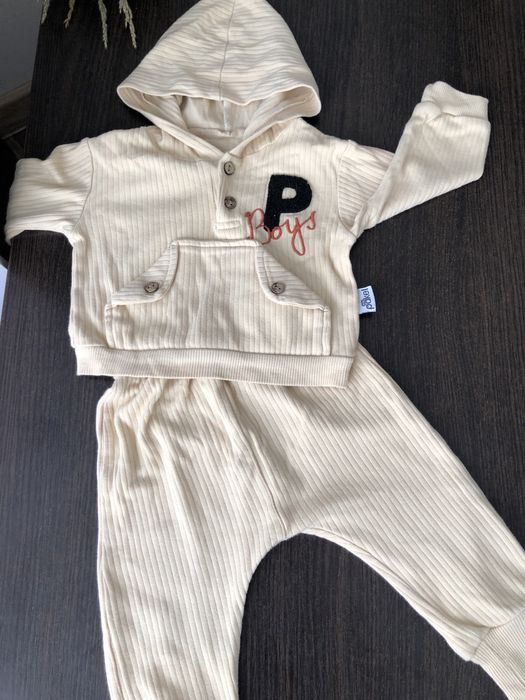 Костюм в рубчик