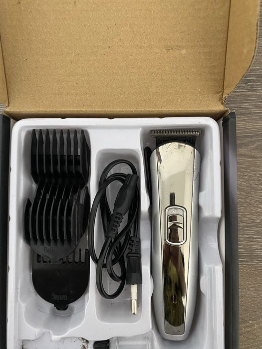 Sprzedam maszynkę do strzyżenia włosów