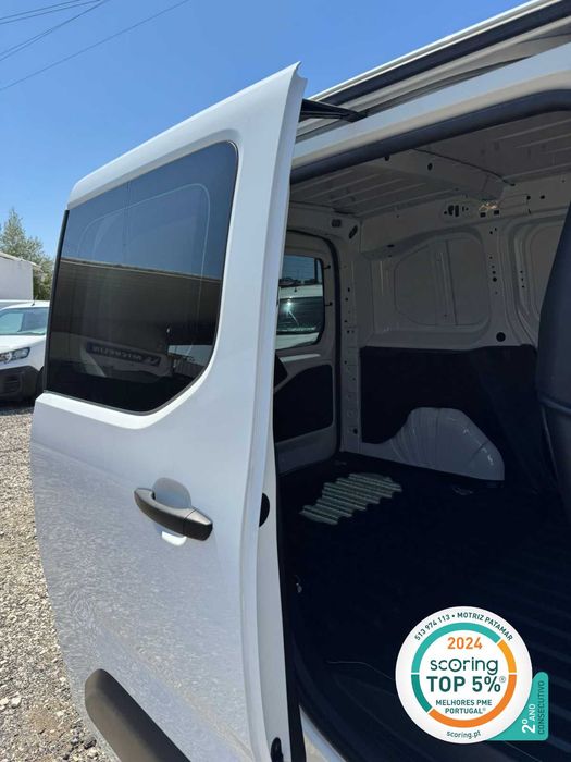 Peugeot Partner 3 lugares 2021 C/ 22 mil kms