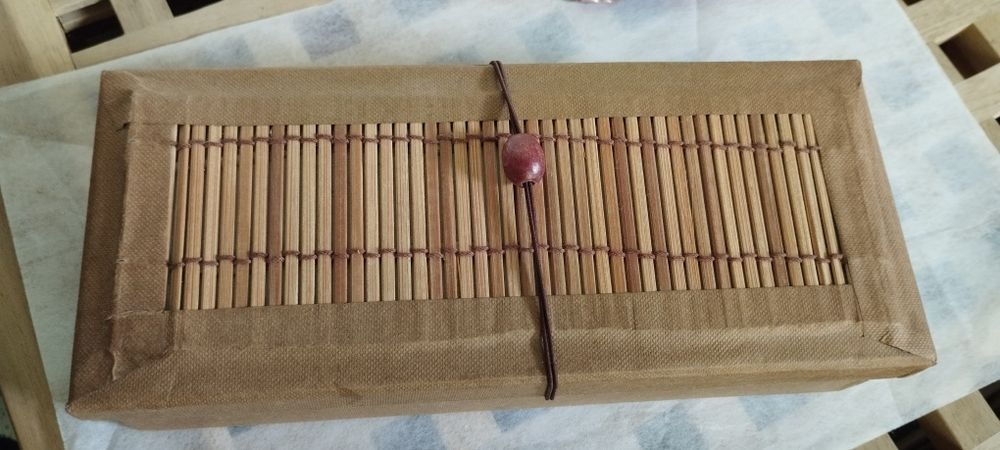 Vendo conjunto de velas artesanais de cheiro com suporte