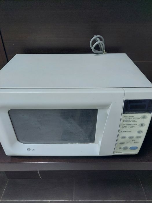 Продам микроволновку б/у