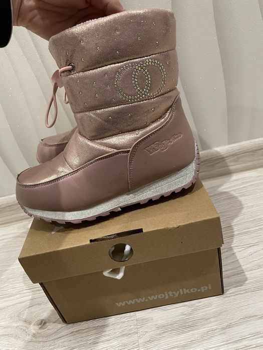 Sprzedam śliczne śniegowce Wojtyłko