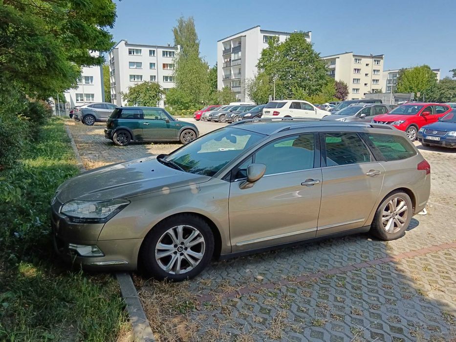 samochód osobowy