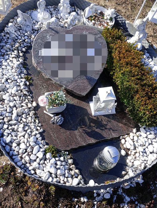 Sprzedam pomnik dziecięcy