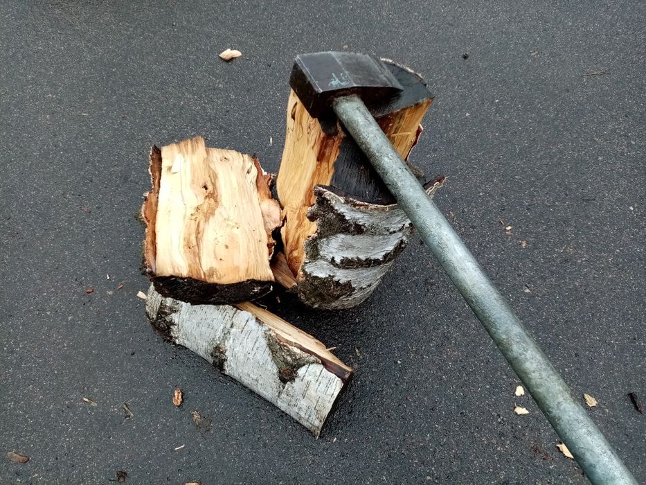 Продам мощный ручной дровокол