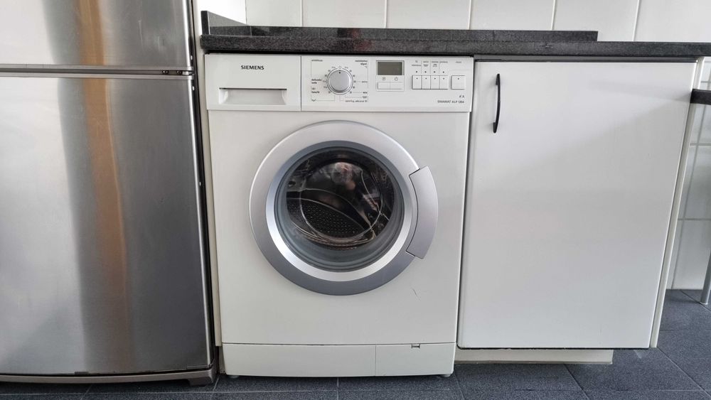 Máquina Lavar Roupa SIEMENS SIWAMAT XLP 1264 avariada