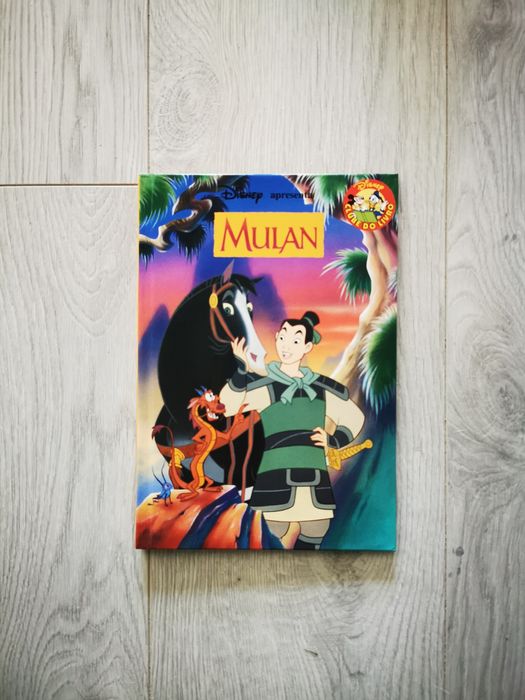 Livro da Mulan - Disney