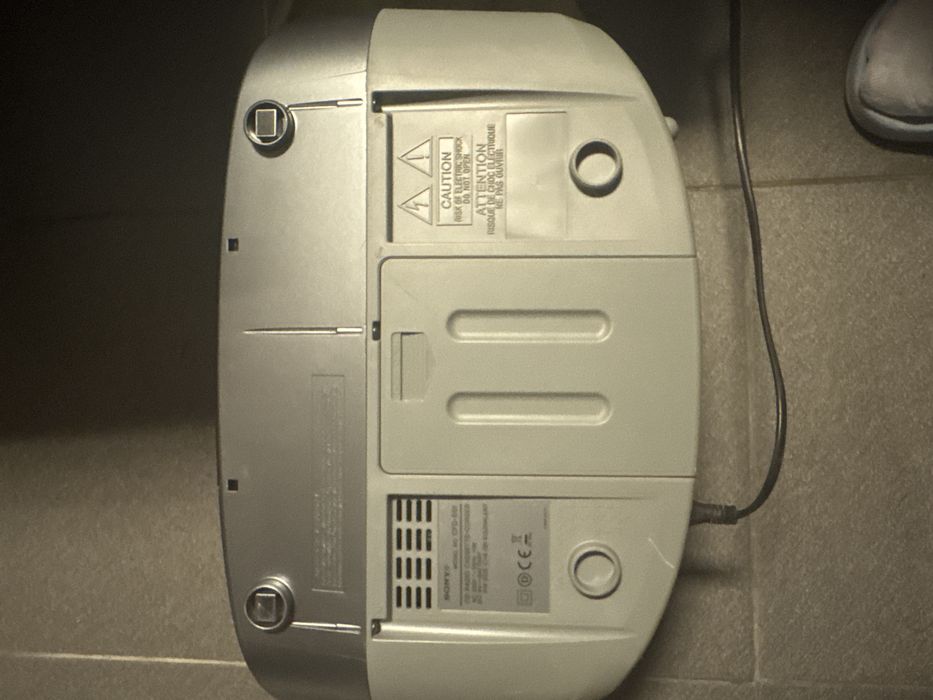 Radio cd e cassete Sony usado a funcionar