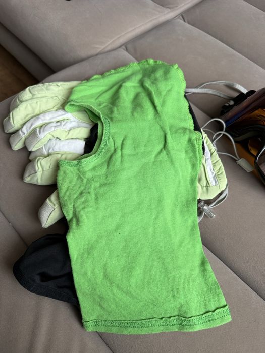 Гірськолижна маска, рукавиці, балаклави