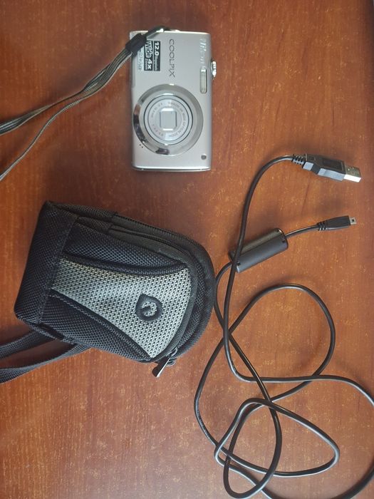 Aparat Nikon s3000