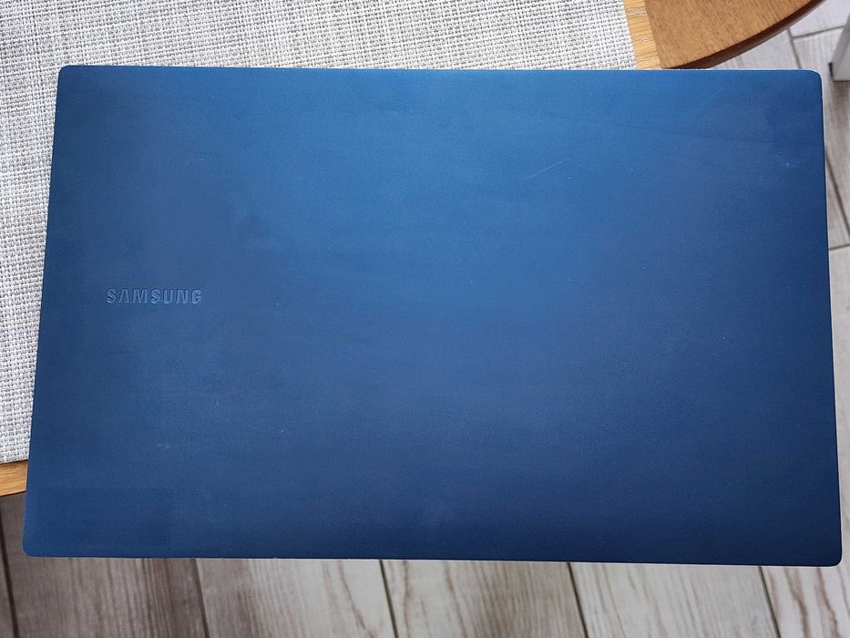 Samsung Galaxy Book Pro 15.6" AMOLED Intel i7-1165G7 16GB 512GB