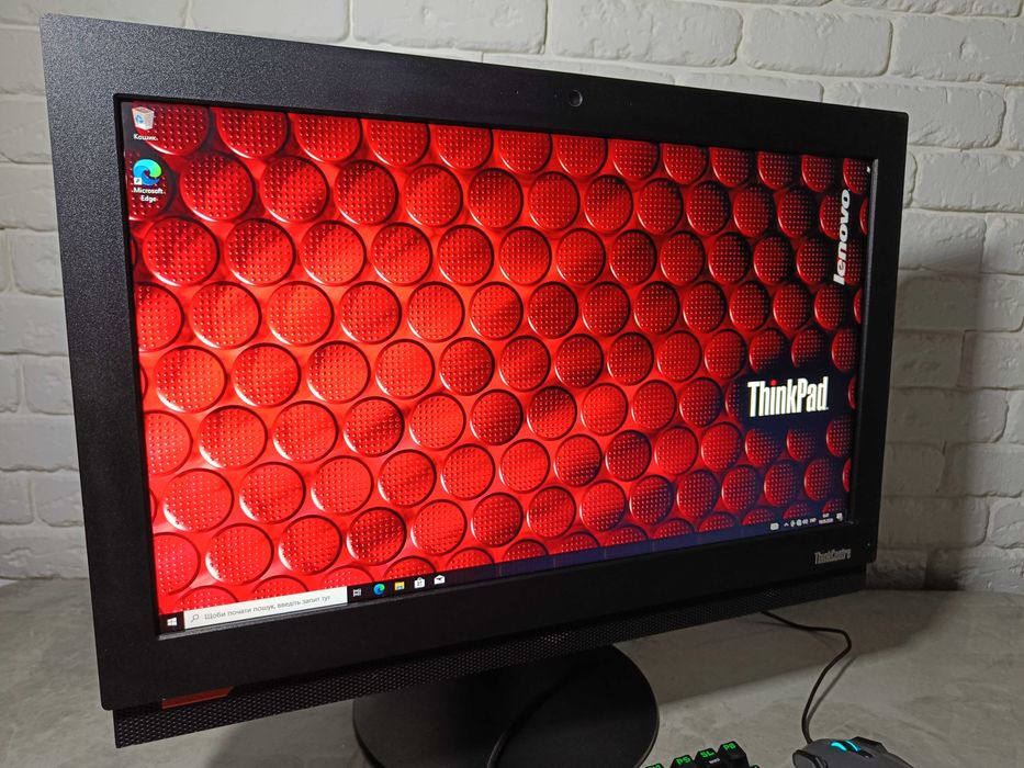 МОНОБЛОК Lenovo M810z AIO i5-7400 DDR4 8GB SSD 256GB FULL HD IPS