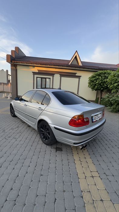 Продам BMW E46.