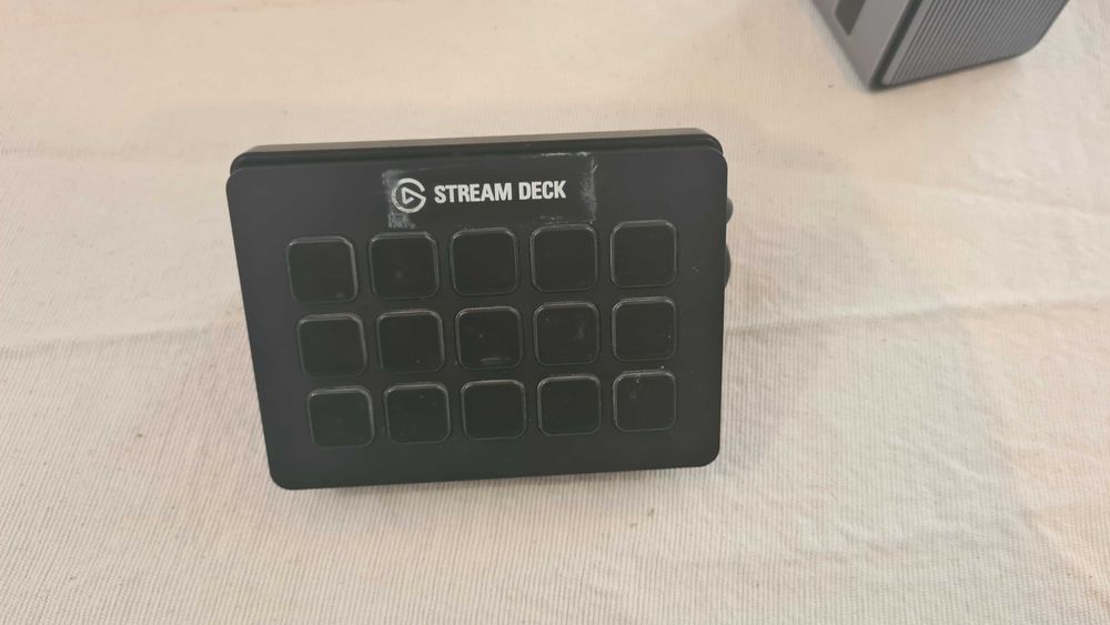 Elgato Stream Deck MK.2 – Controlador de estúdio, 15 teclas macro
