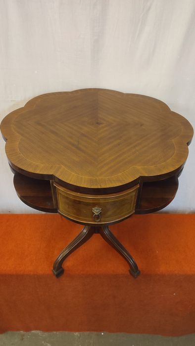 Mesa de apoio estilo Luís xv/xvl