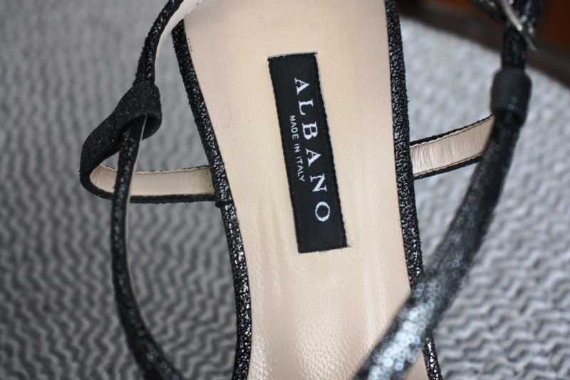 Sandálias prateadas e ligeiramente douradas ALBANO tamanho 37