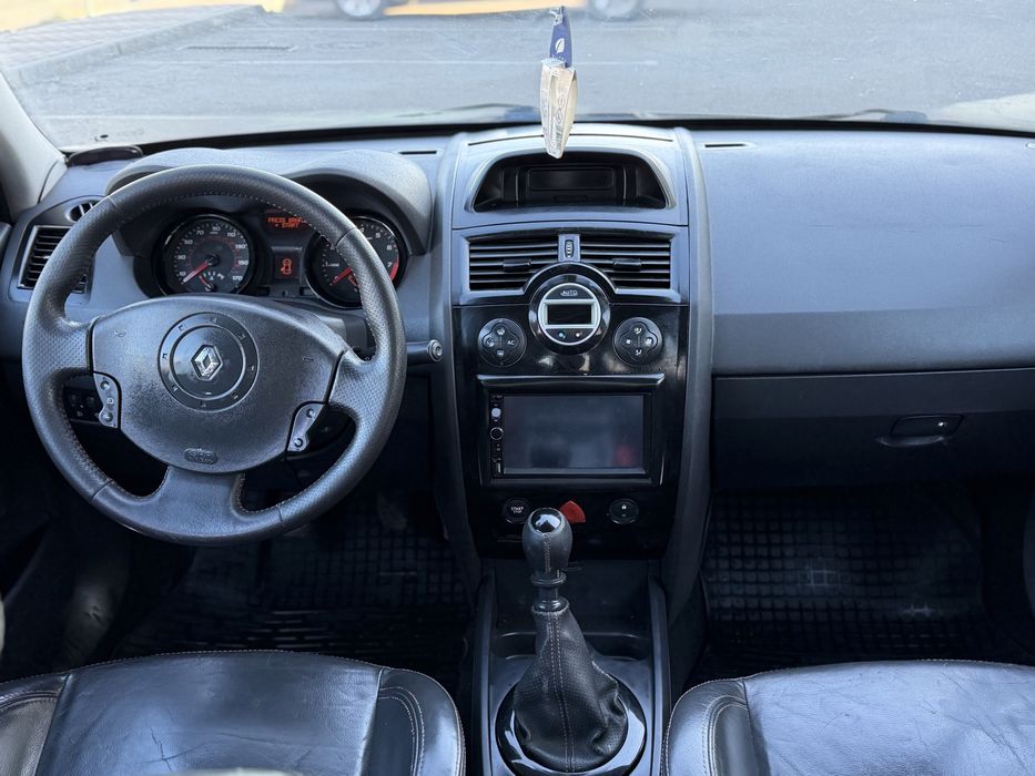 Продам Мєгана 250 л.с.