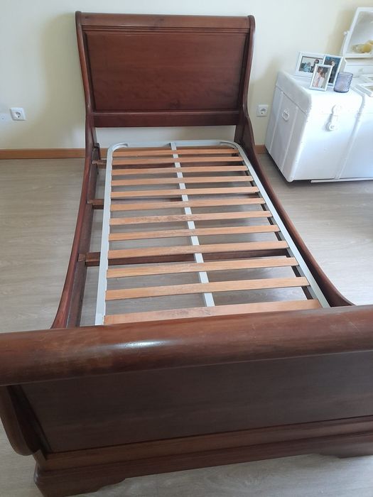Cama Solteiro Cerejeira
