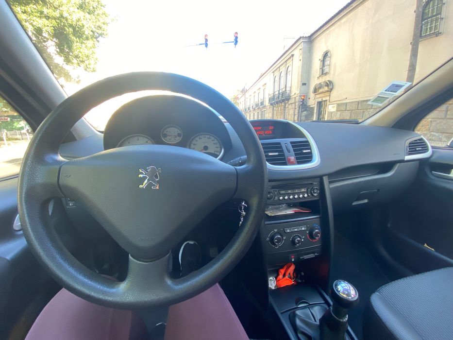 PEUGEOT 207 1.6 HDi 99g