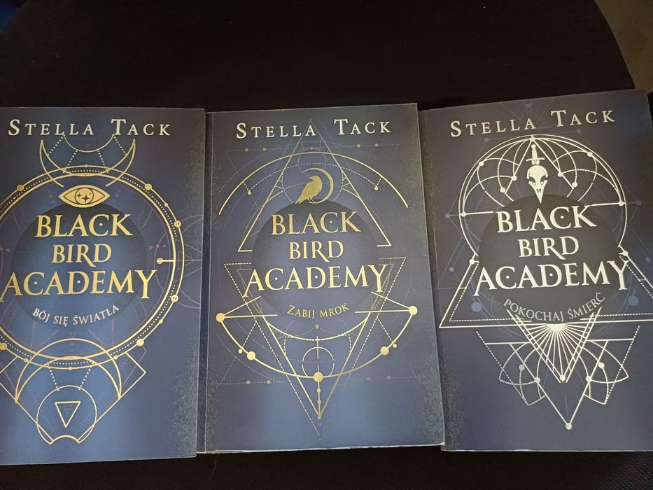 Seria Black Bird Academy S. Tack 3 tomy