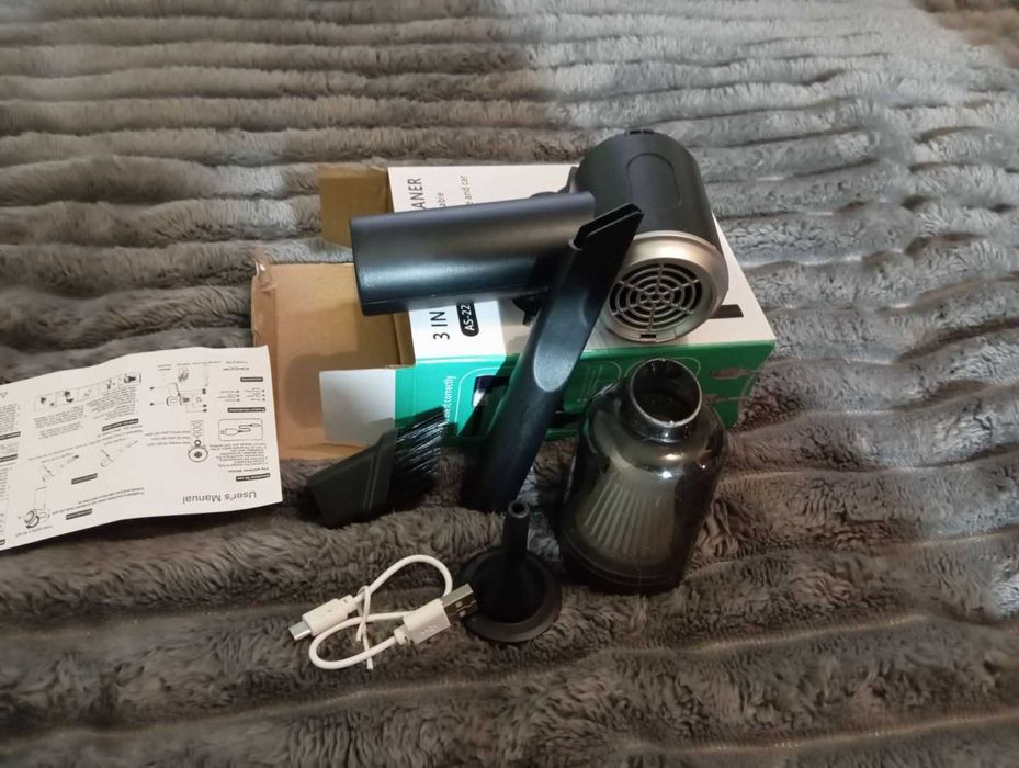 Аккумуляторный вакуумный пылесос для дома и автомобиля