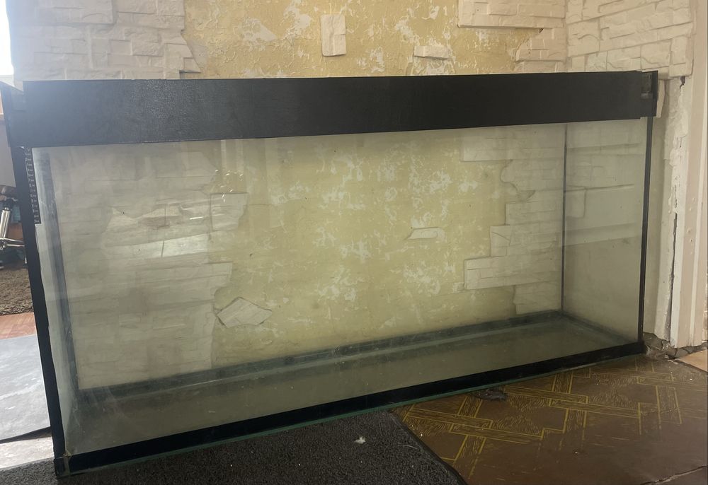 Аквариум 136*31*70 300 литров