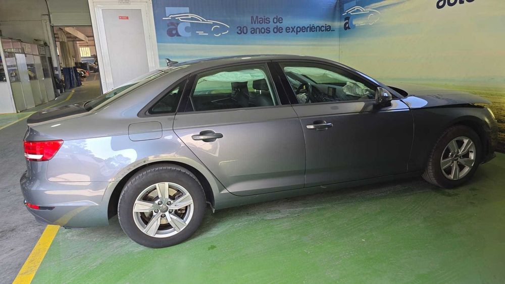 Audi A4 1.4 TFSI Cx Aut.  -  Salvado