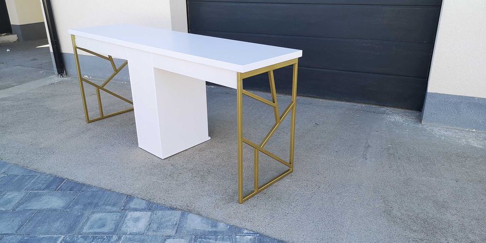 Biurko kosmetyczne manicure z frontem Ryflowanym