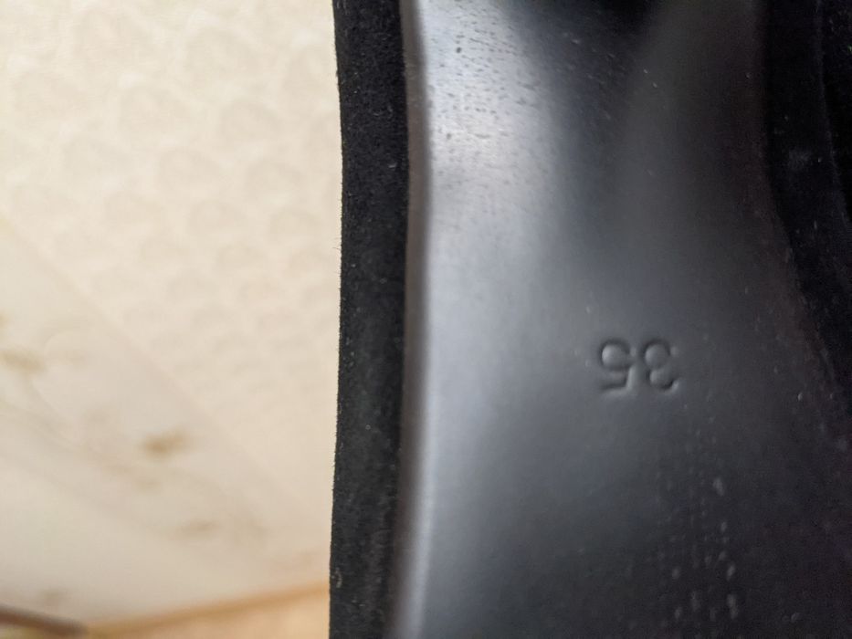 Туфли замшевые 36 р