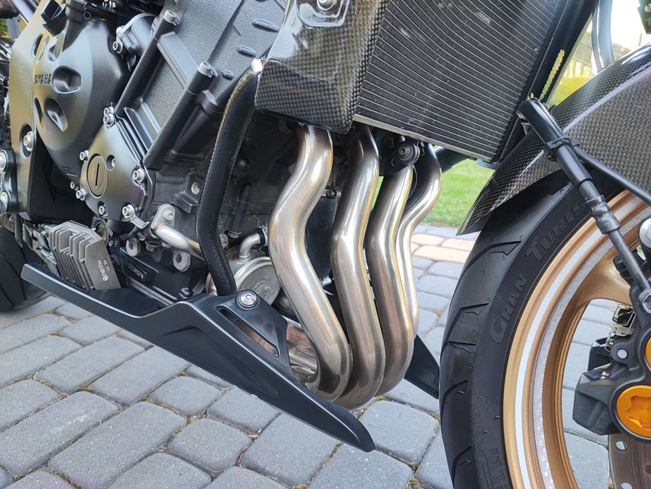 Piękna Yamaha FZ8 carbon