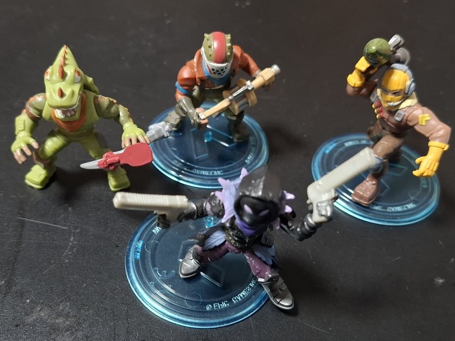 Колекція фігурок Fortnite Batle Royale Collection